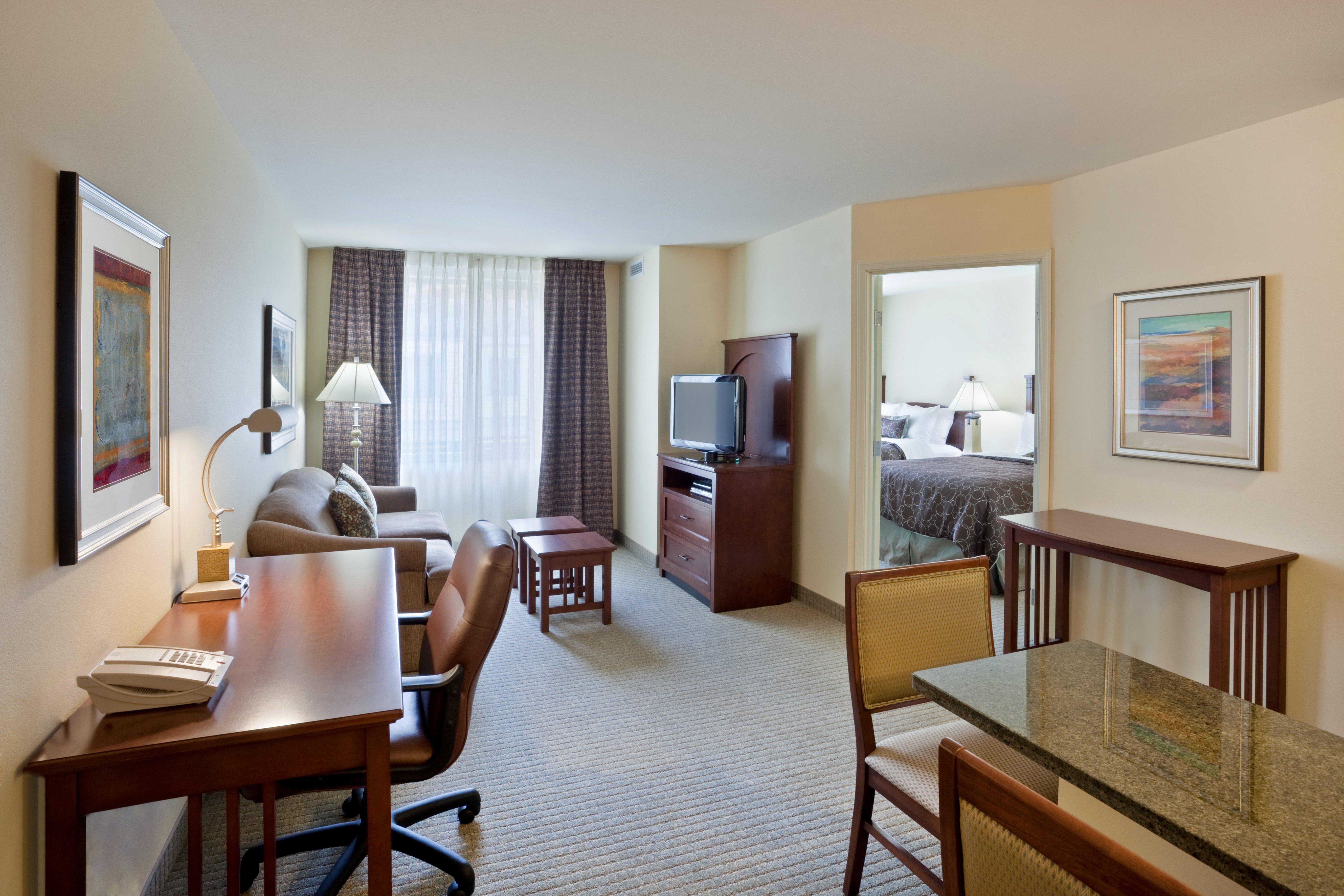 Staybridge Suites Everett - Paine Field By Ihg Mukilteo Room photo